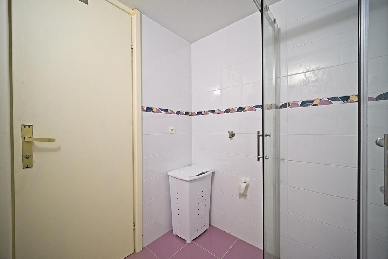 Apartment Renata Постира Екстериор снимка